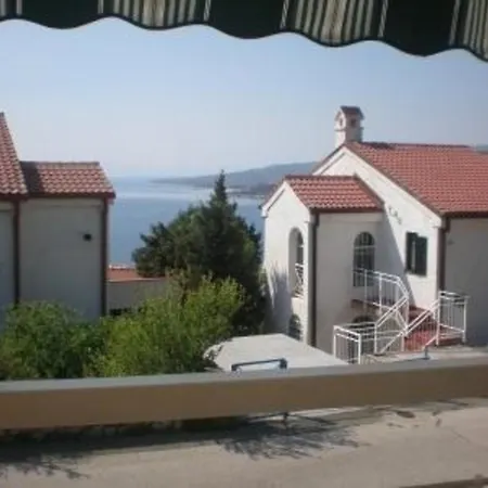 Mit Wunderschoenen Panoramablick Nyaraló